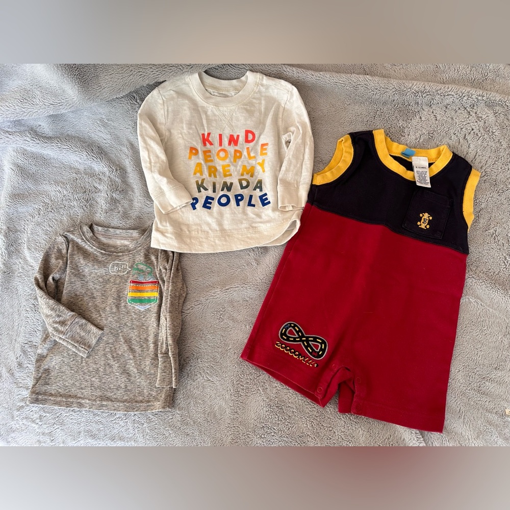 Bundle of boys clothing Old Navy and Gymboree size 6 to 12 months